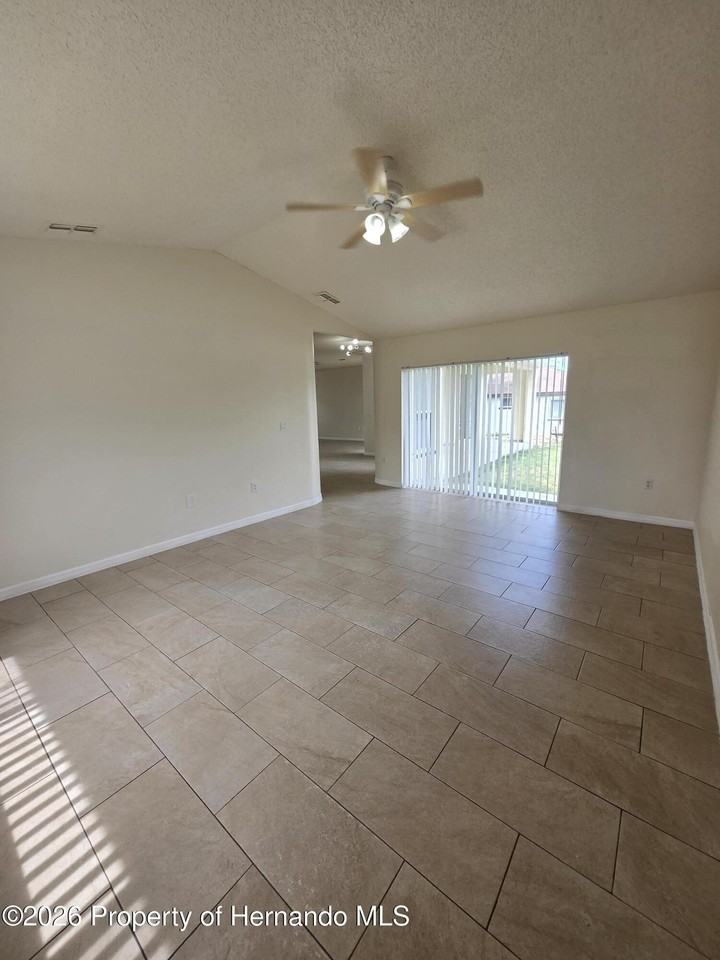 13130 Odham St - Photo 5 of 14