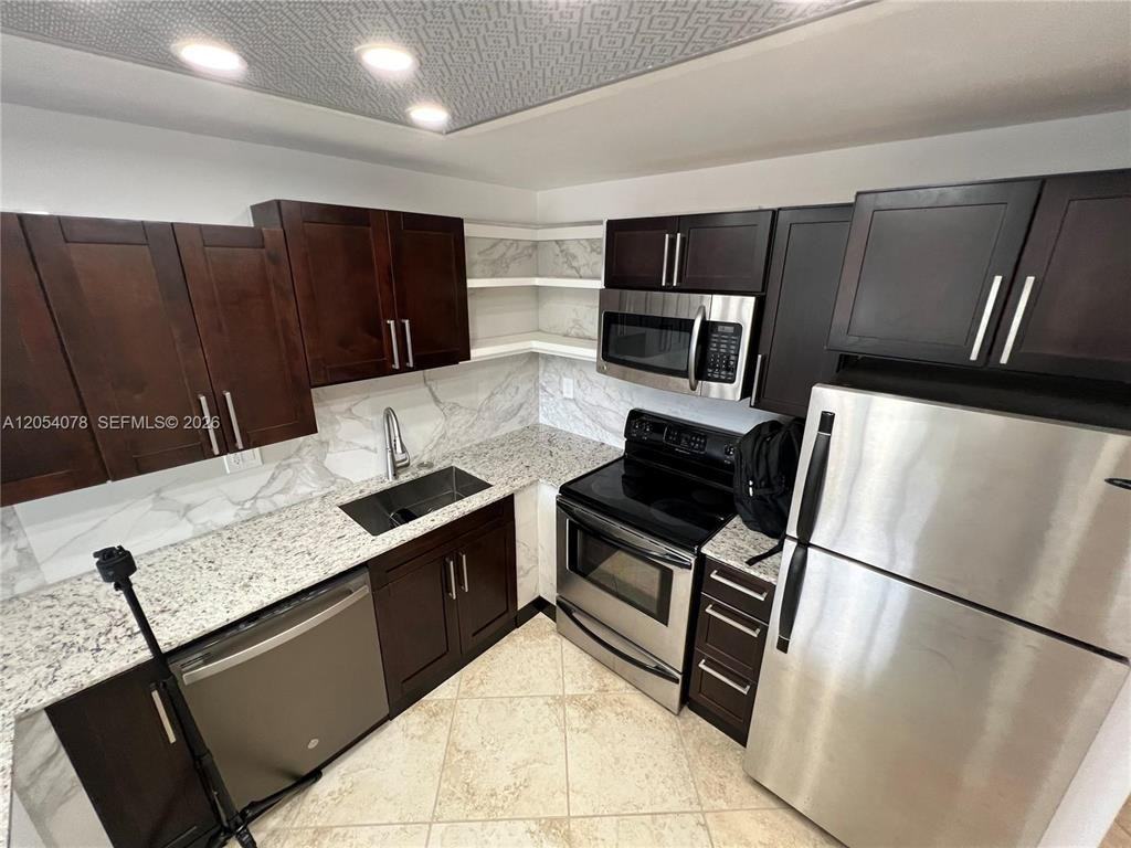 2741 Taft Street #401 - Photo 3 of 6
