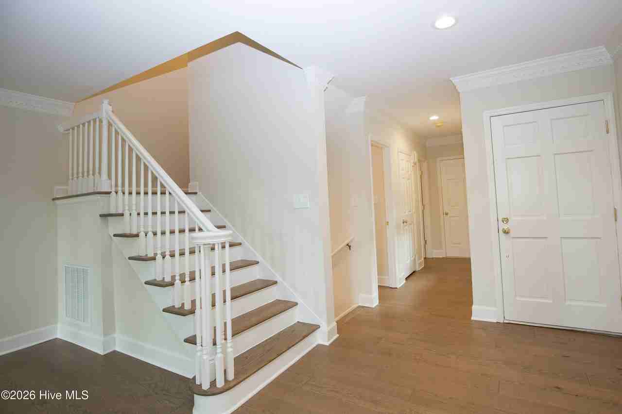 131 Racquet Ln - Photo 6 of 50