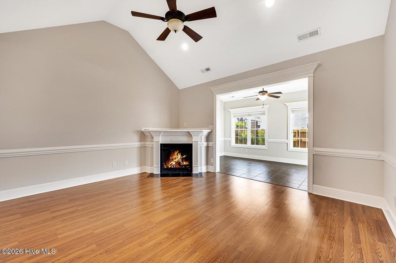 2400 Dovedale Ct #B - Photo 4 of 42