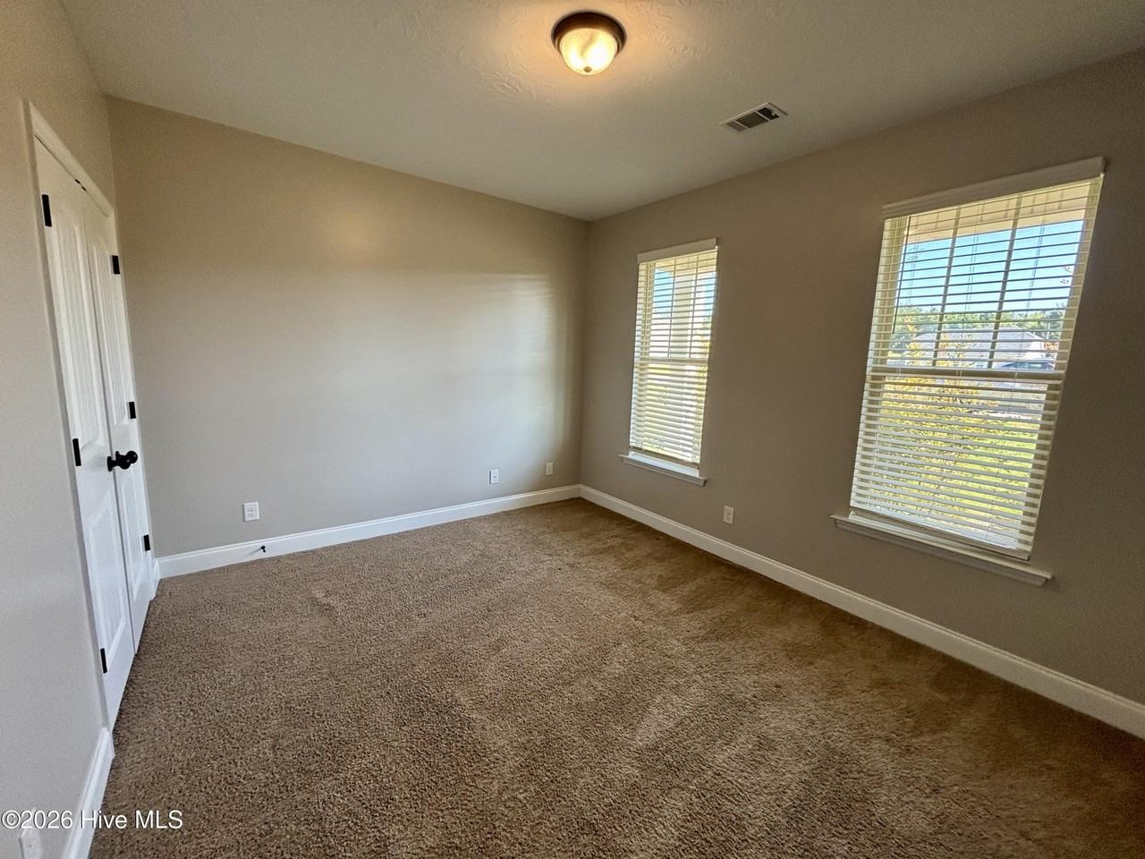 214 Mcduffie Cir - Photo 3 of 15