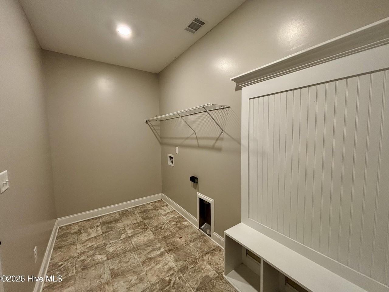 214 Mcduffie Cir - Photo 4 of 15