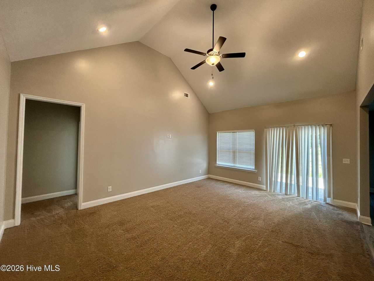 214 Mcduffie Cir - Photo 6 of 15