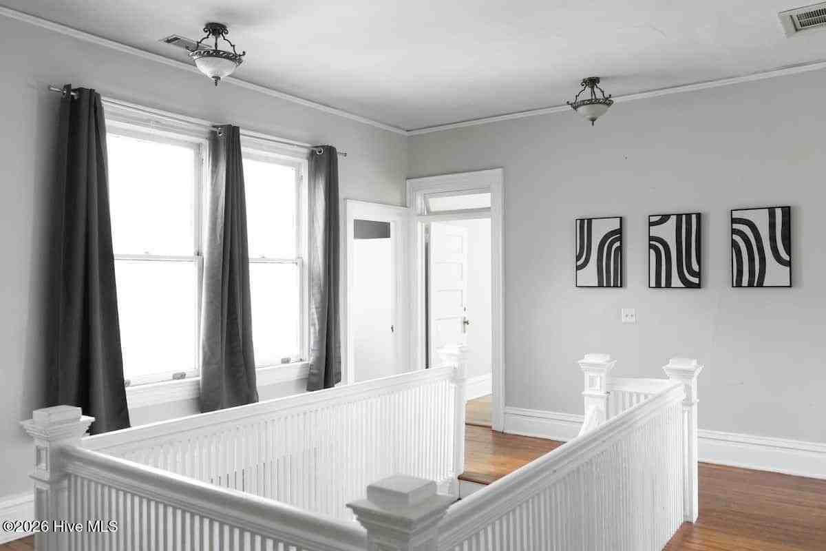 2419 Central Ave #5 - Photo 4 of 18