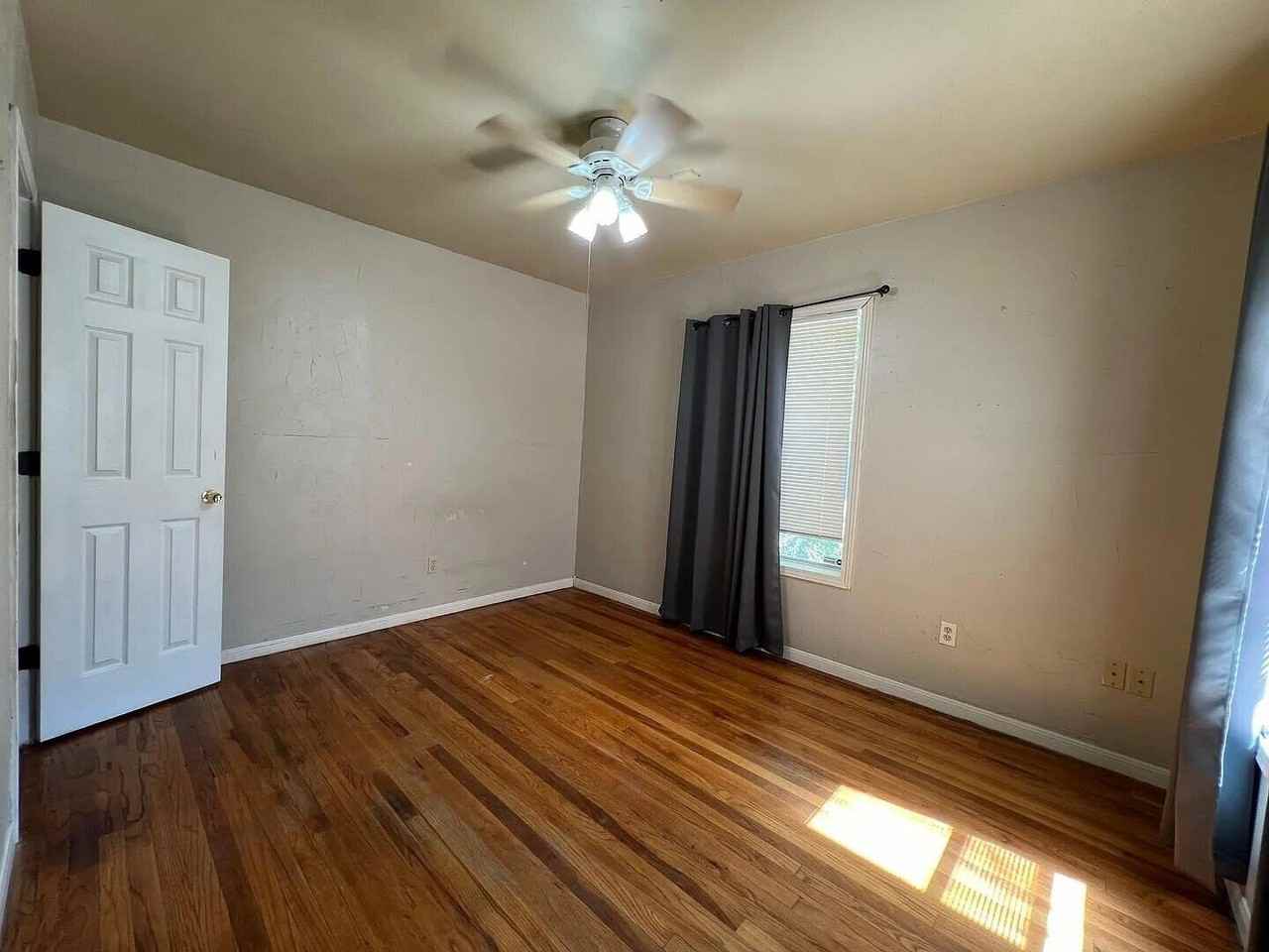 3118 29th St - Photo 3 of 9