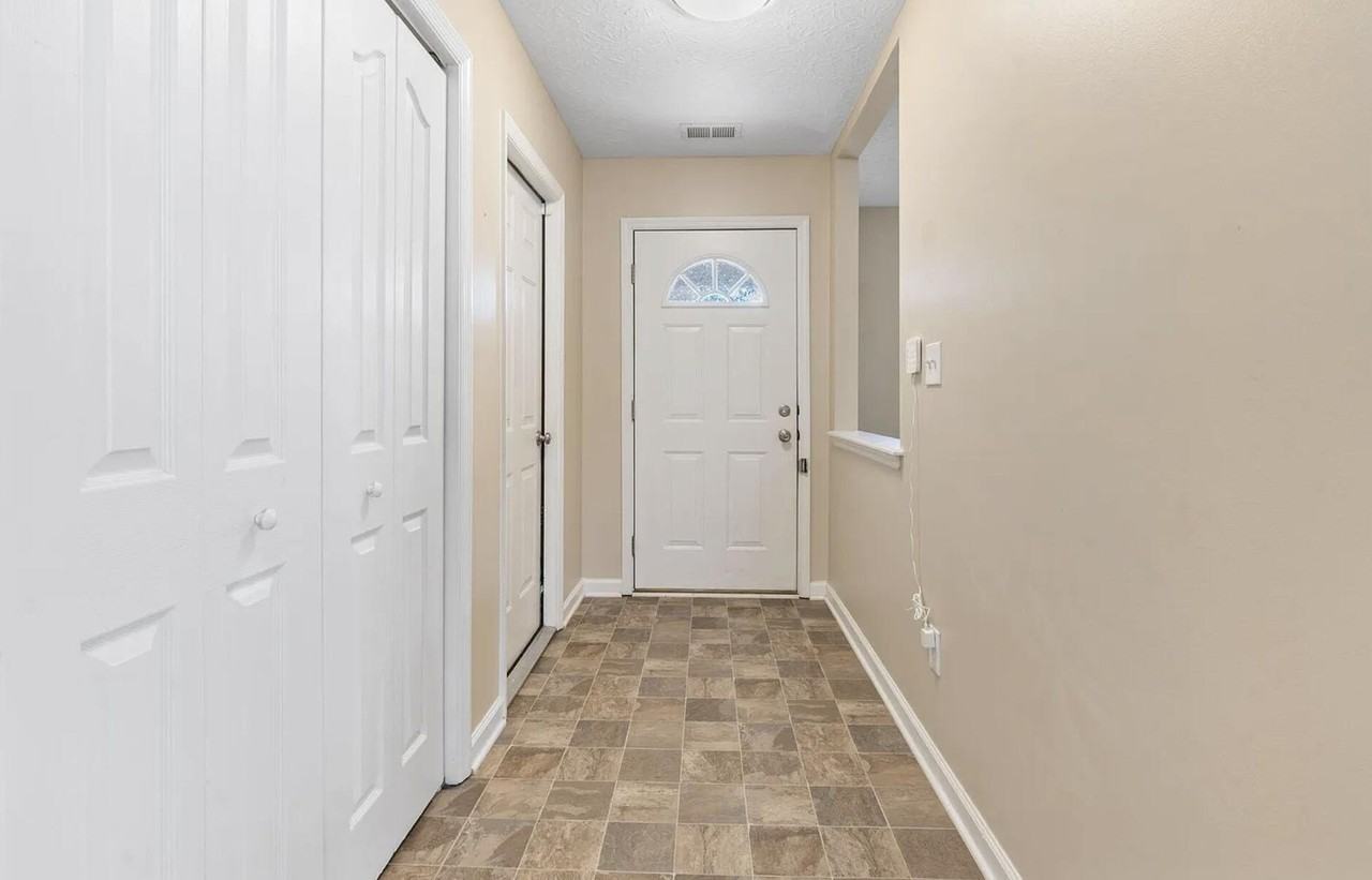 141 Clover Valley Dr - Photo 3 of 24