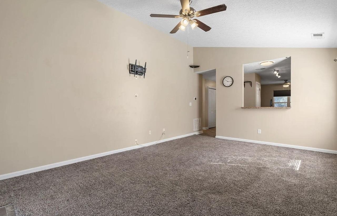 141 Clover Valley Dr - Photo 5 of 24