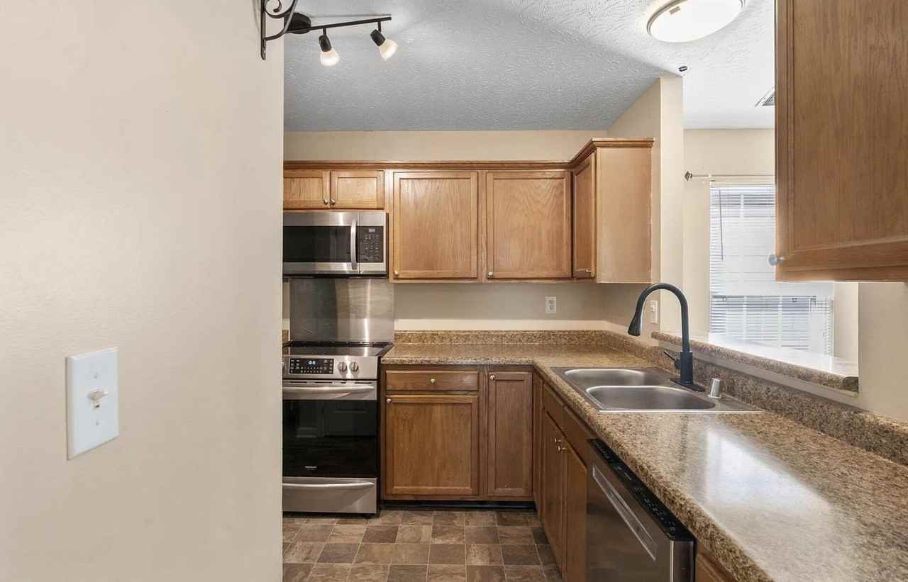 141 Clover Valley Dr - Photo 6 of 24