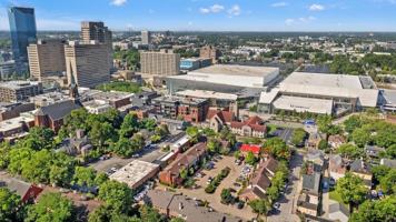 featured image of 541 W Short St #14