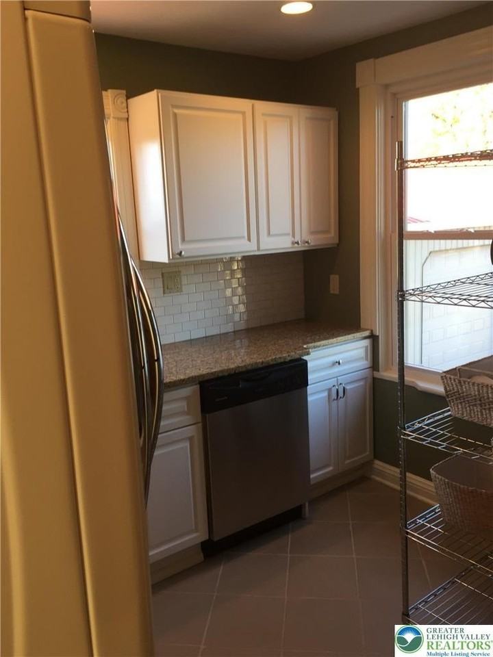 6058 W Main Blvd #2 - Photo 5 of 16