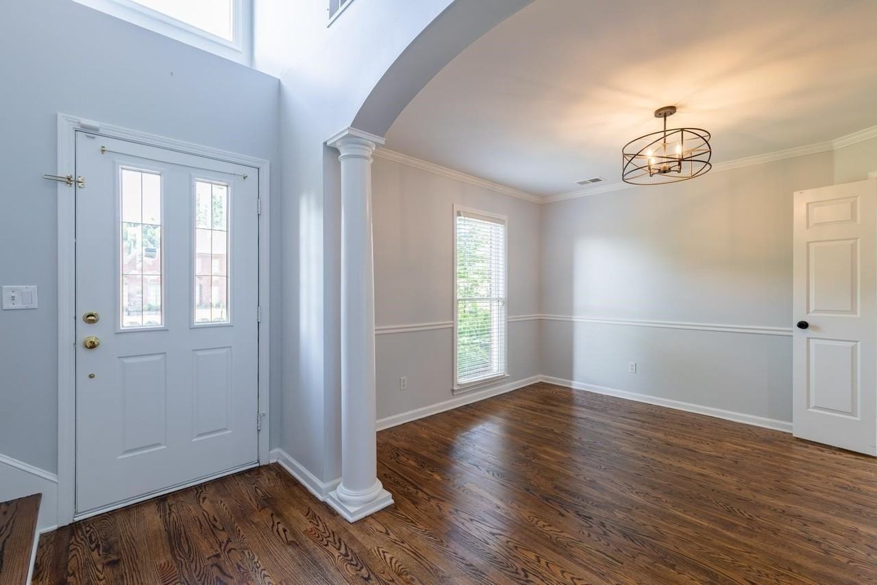 10191 Wynmanor Dr - Photo 3 of 18