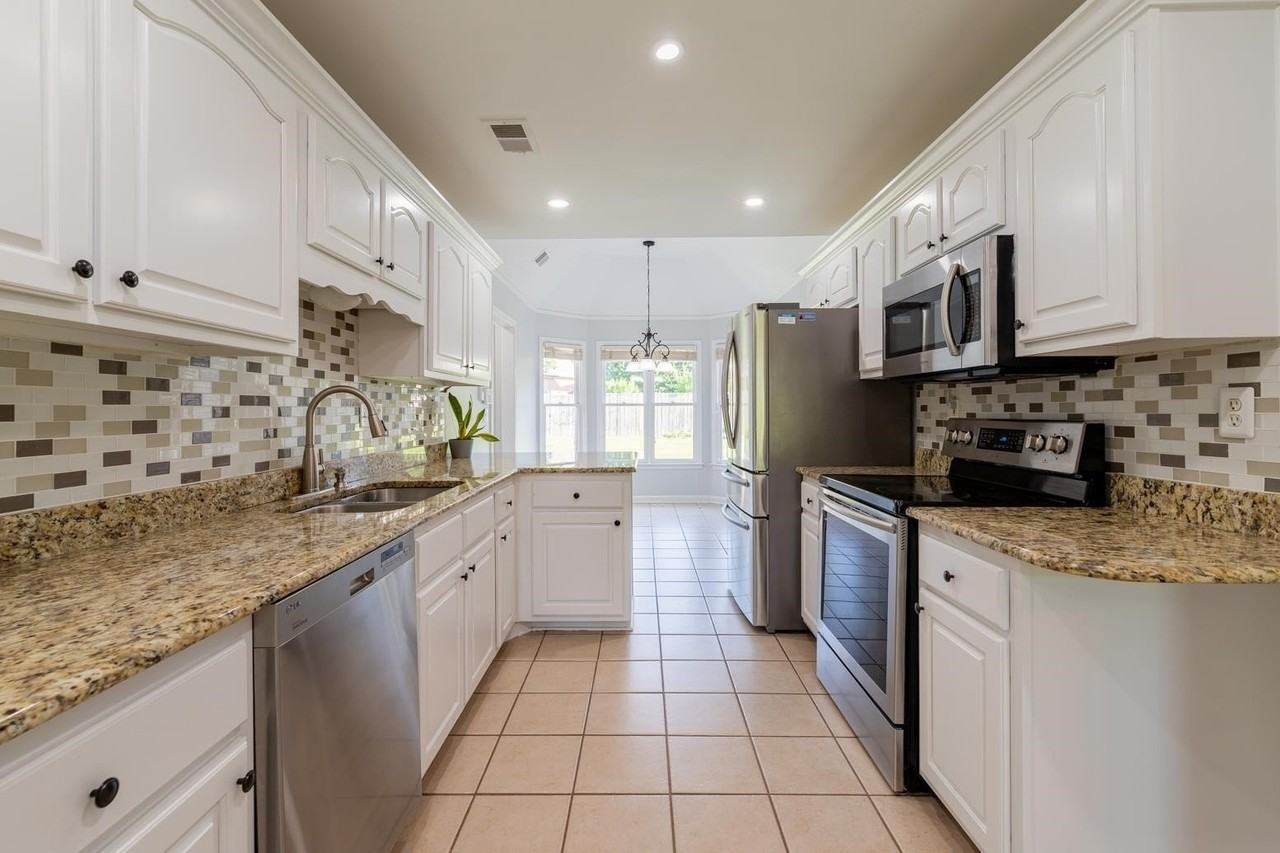 10191 Wynmanor Dr - Photo 5 of 18