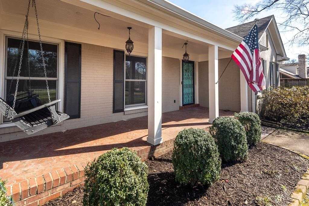 500 Colonial Rd