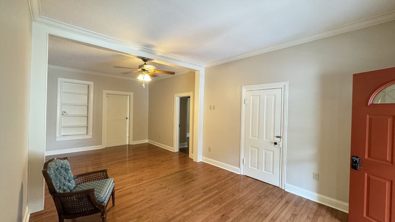 312 Lynn Ave #1 - Photo 2 of 17