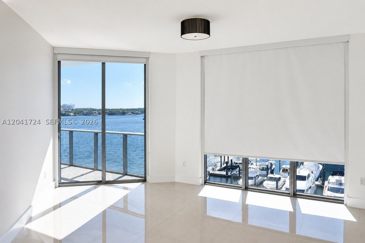 17301 Biscayne Blvd #1407 - Photo 6 of 18