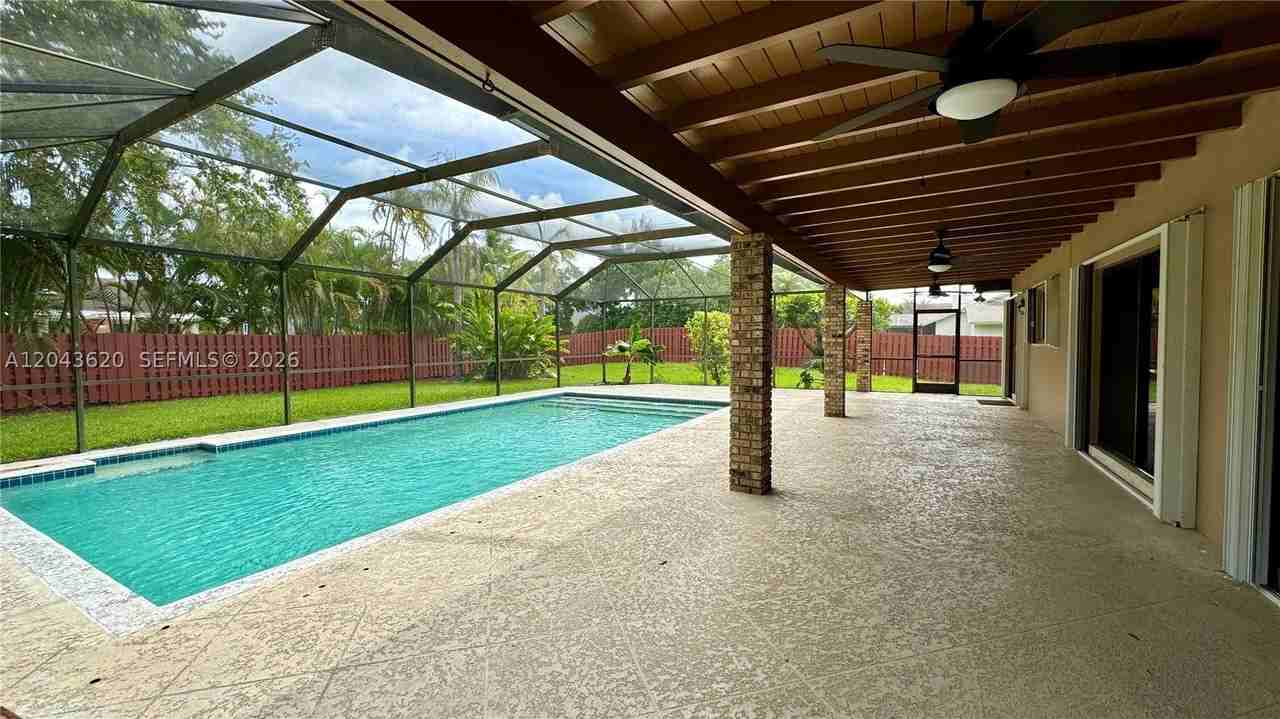 10280 Sw 141st St #10280 - Photo 3 of 36