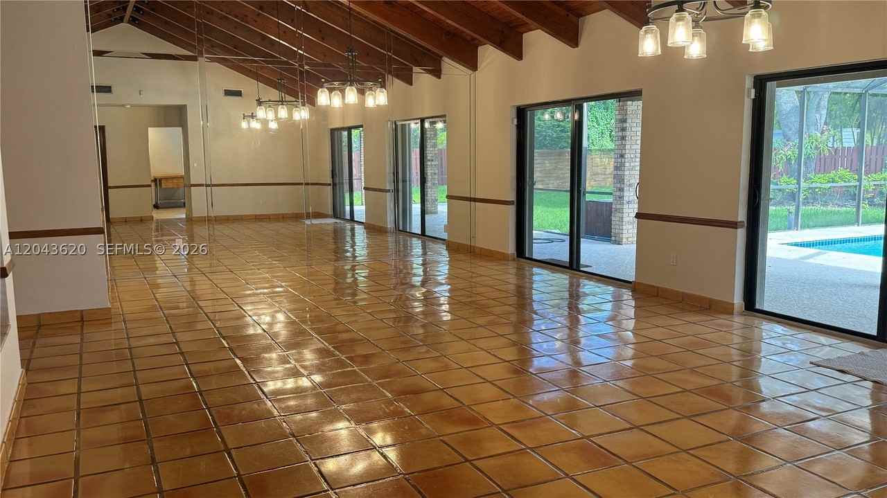 10280 Sw 141st St #10280 - Photo 4 of 36