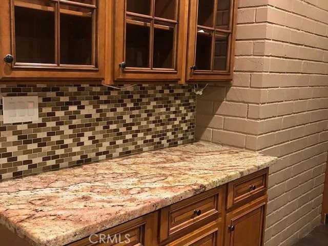 9212 Heatherton Cir - Photo 3 of 8