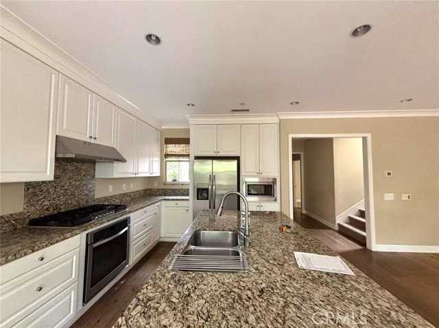 80 Ashdale - Photo 5 of 8