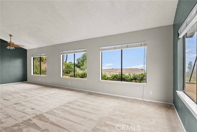 3825 Skycrest Dr - Photo 3 of 8