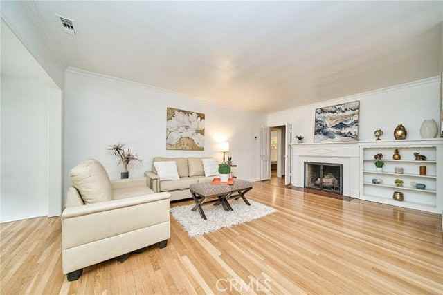 503 Longden Dr - Photo 3 of 8