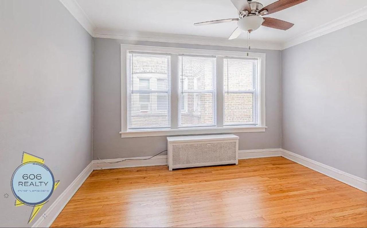 1463 W Edgewater Ave #1 - Photo 4 of 8