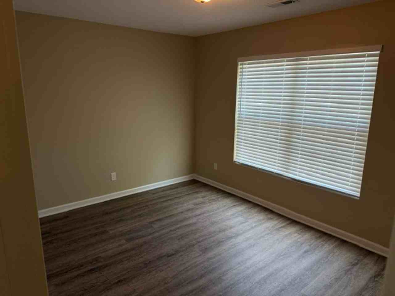 418 Smokey Mountain Dr - Photo 4 of 14