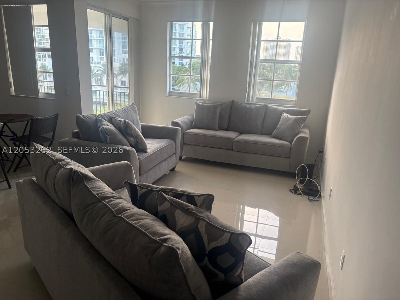 3215 Ne 184th St #14406 - Photo 3 of 29