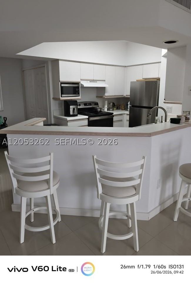 3215 Ne 184th St #14406 - Photo 6 of 29