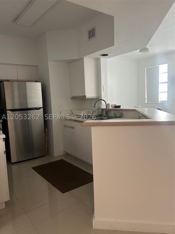 3215 Ne 184th St #14406 - Photo 7 of 29