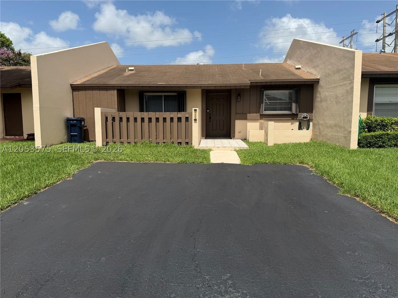 11002 Sw 125th Ct - Photo 3 of 13