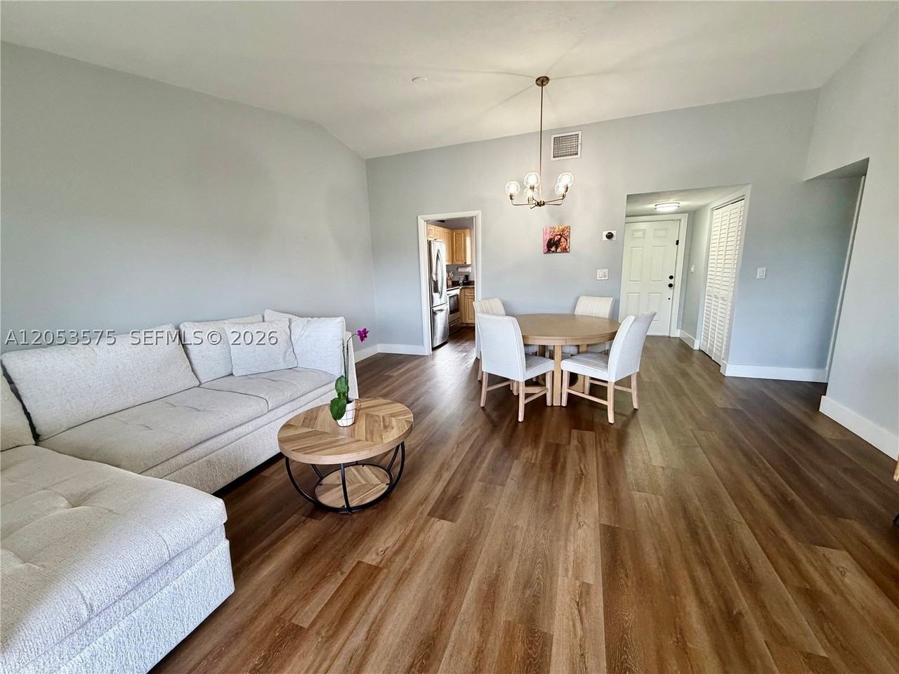 11002 Sw 125th Ct - Photo 5 of 13