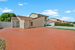 12262 Sw 10th St #3-8AI - Photo 1 of 1
