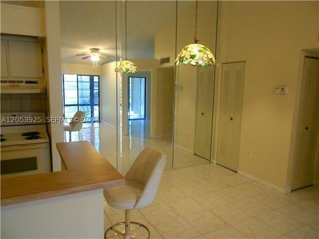 829 Ne 199th St #204 - Photo 3 of 10