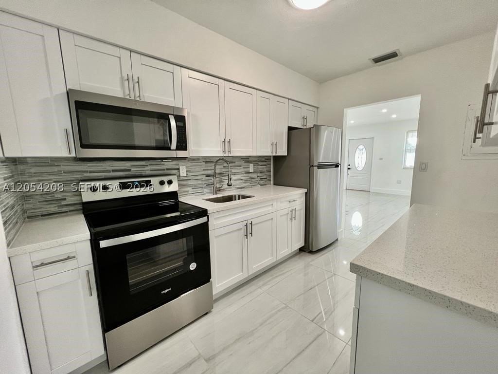 917 Nw 103rd St #917 - Photo 7 of 21