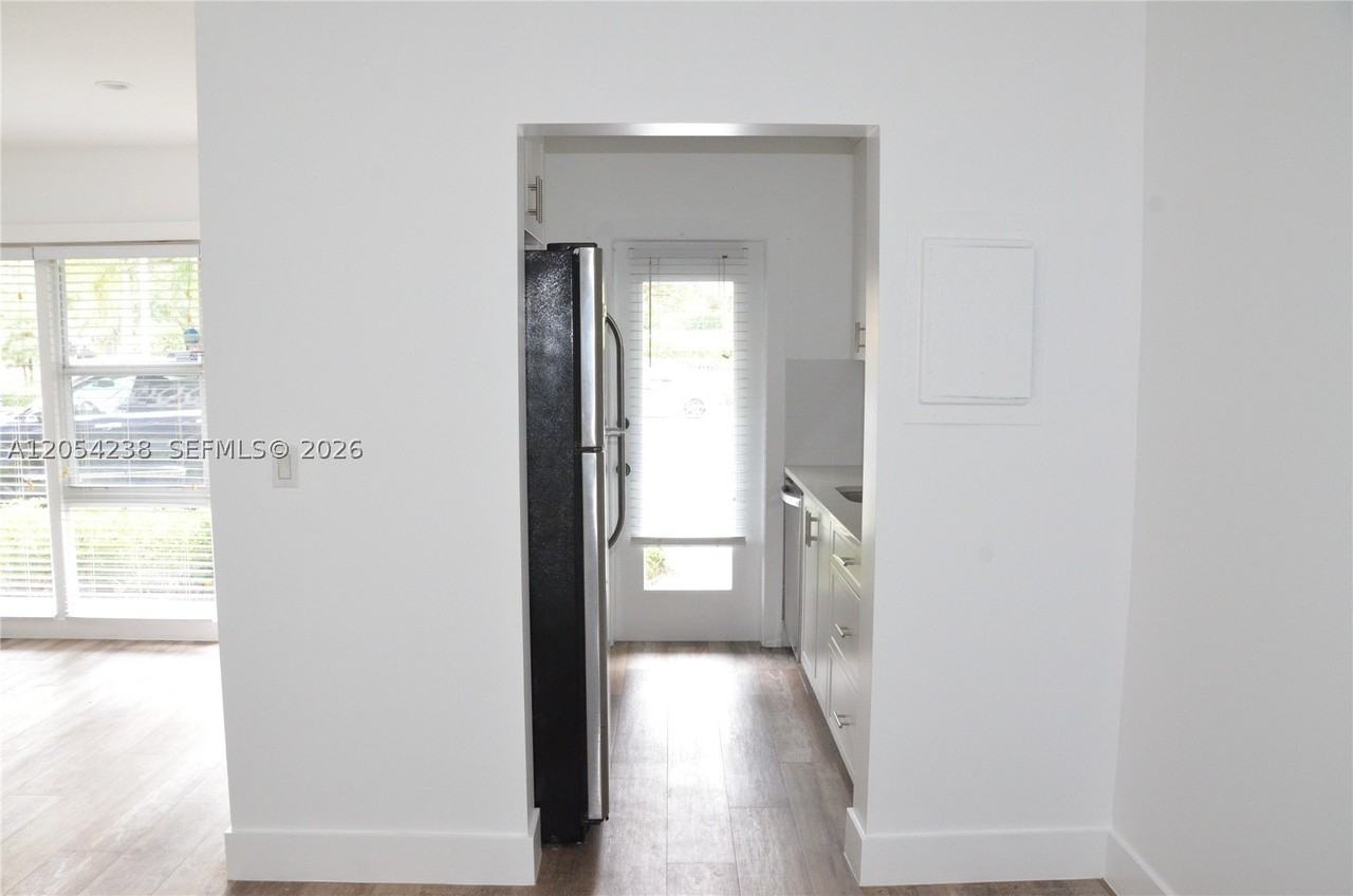 35 Edgewater Dr #104 - Photo 6 of 14