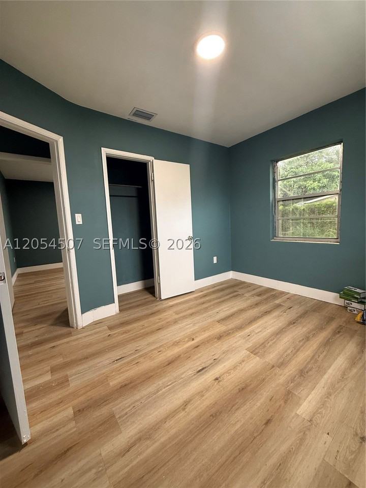 2409 2nd Ave Se #0 - Photo 5 of 14