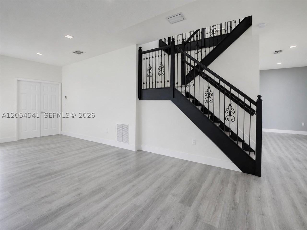 10956 Nw 73rd St #10956 - Photo 3 of 47