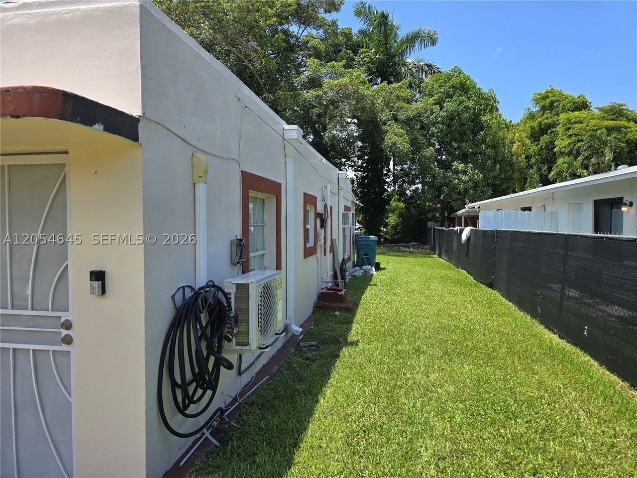 1293 Ne 110th St #B - Photo 5 of 6