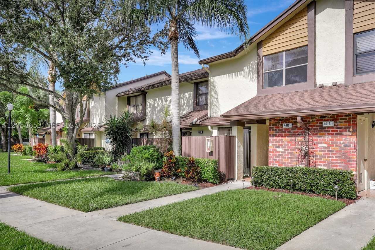 4615 Carambola Cir S #27232 - Photo 3 of 32