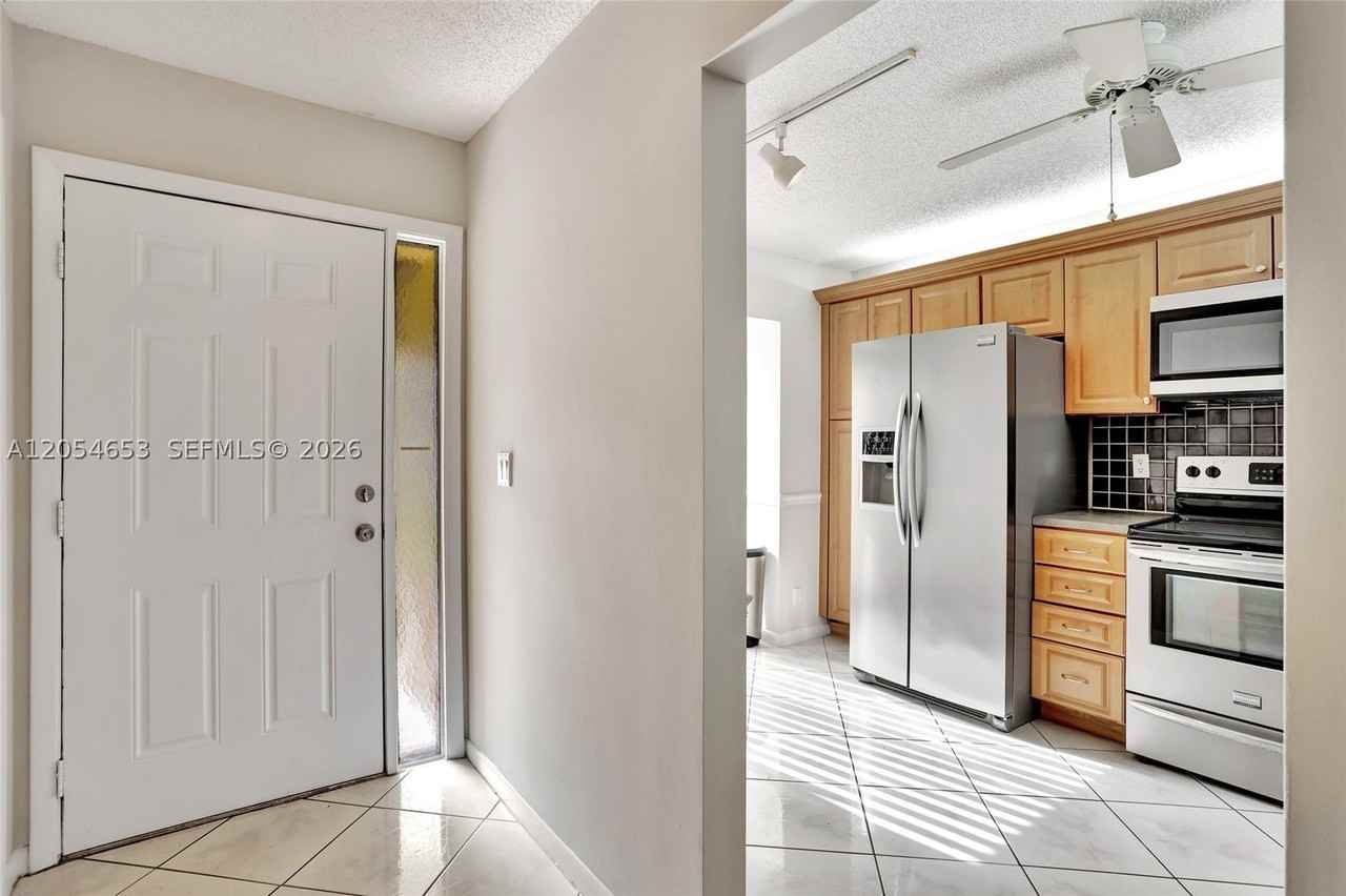 4615 Carambola Cir S #27232 - Photo 4 of 32
