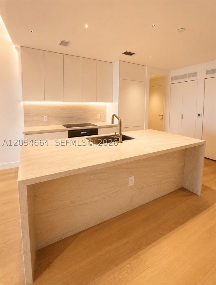 700 Ne 23rd Ter #2404 - Photo 5 of 19