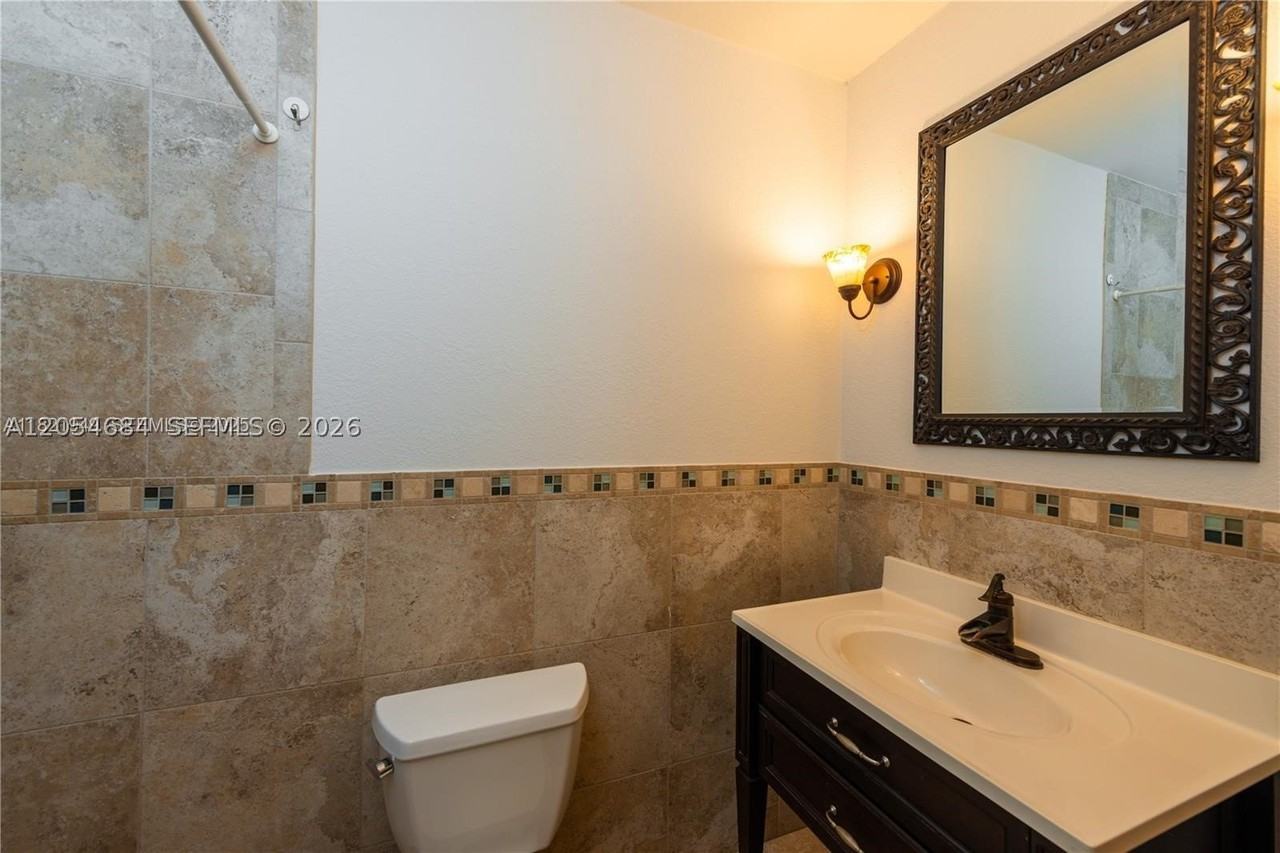 5490 Sw 57th Ave #0 - Photo 6 of 12
