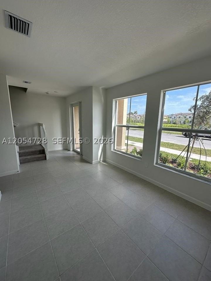26460 Sw 148th Ct #26460 - Photo 3 of 20