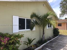 2407 Sw 42nd Ave #B - Photo 1 of 1