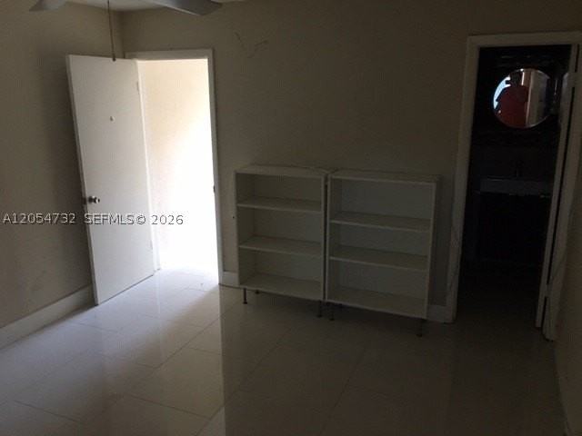 2407 Sw 42nd Ave #B - Photo 3 of 6