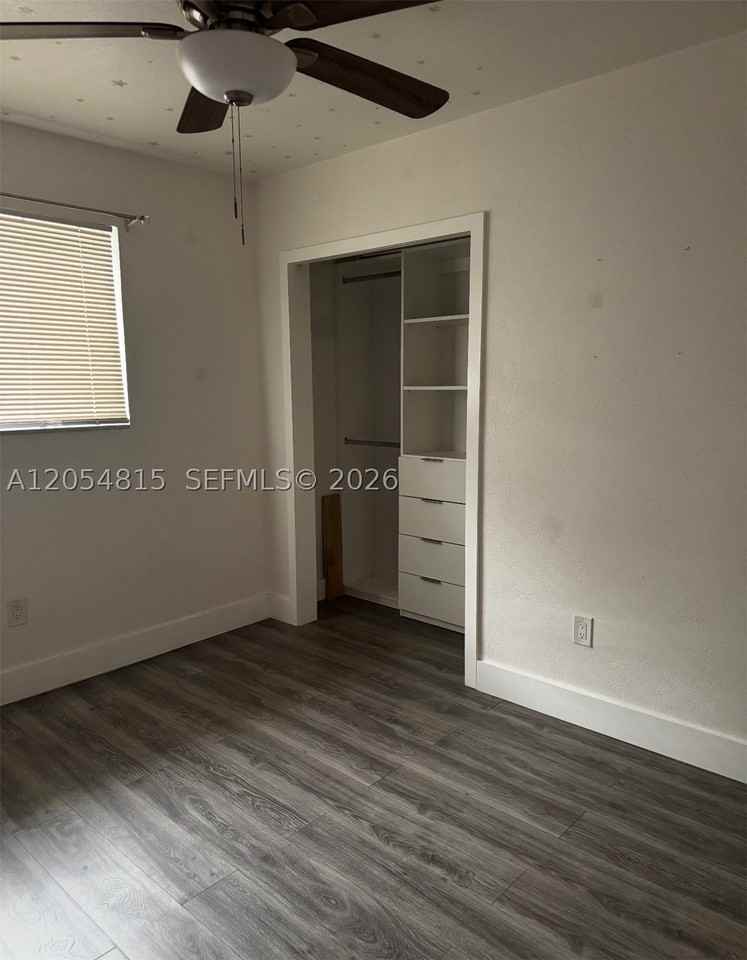 502 Ne 163rd St - Photo 7 of 14