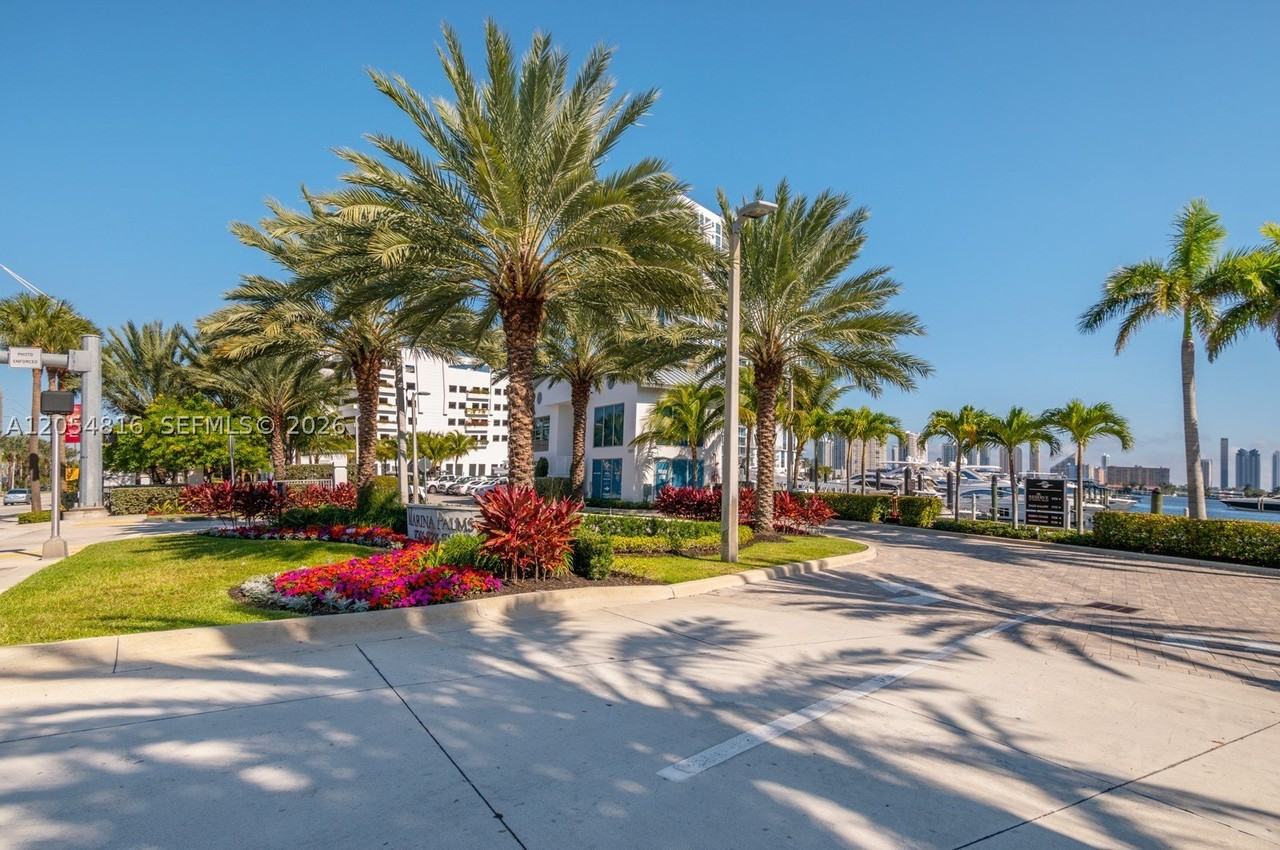 17301 Biscayne Blvd #1609 - Photo 2 of 47