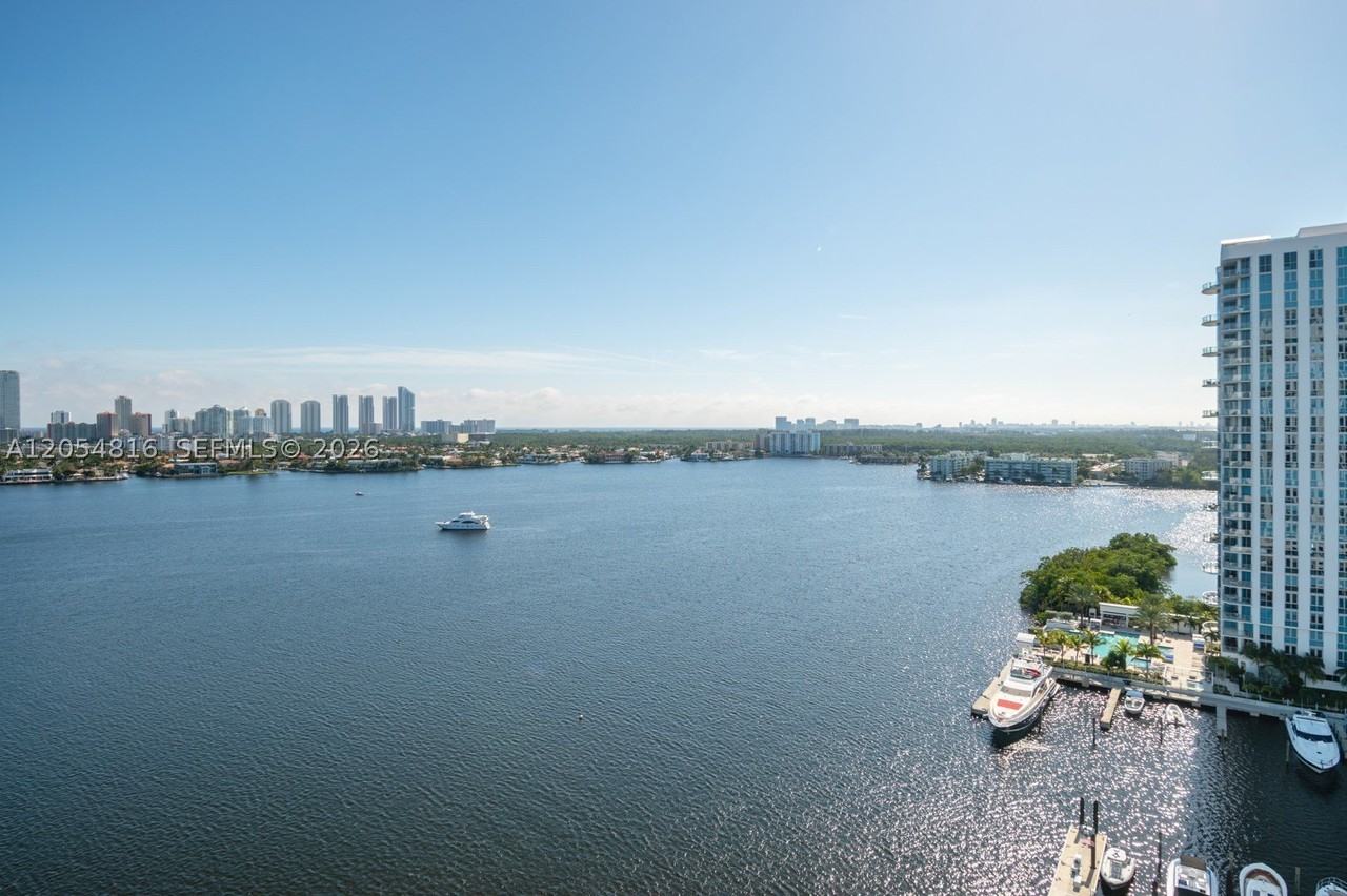 17301 Biscayne Blvd #1609 - Photo 6 of 47