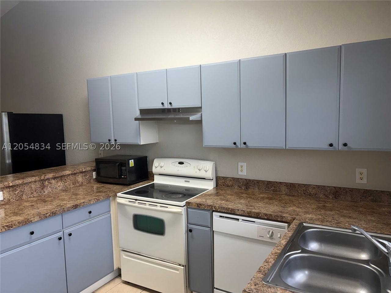 4545 26th St Sw #0 - Photo 3 of 35